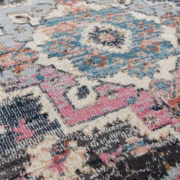 Zola Razan Rug - Image 3